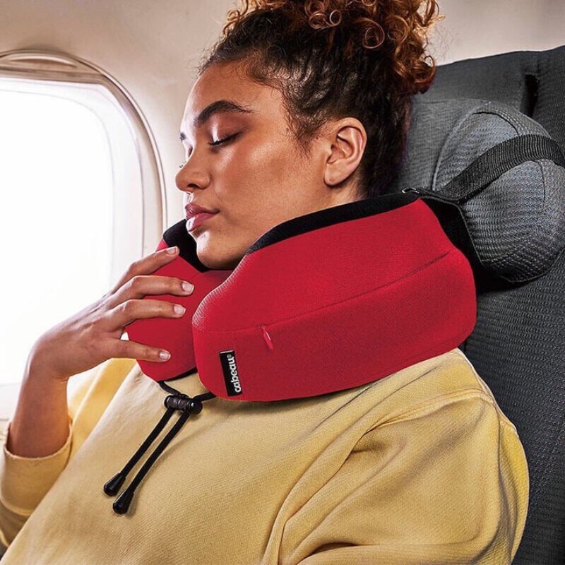 gối kê cổ khi đi máy bay